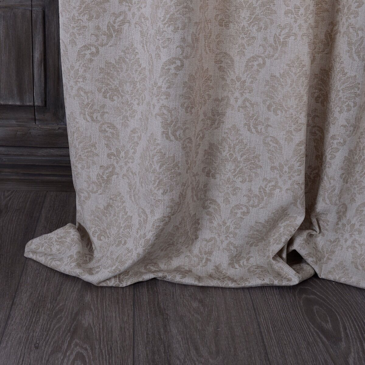 Curtain on tape 135x270cm unlined