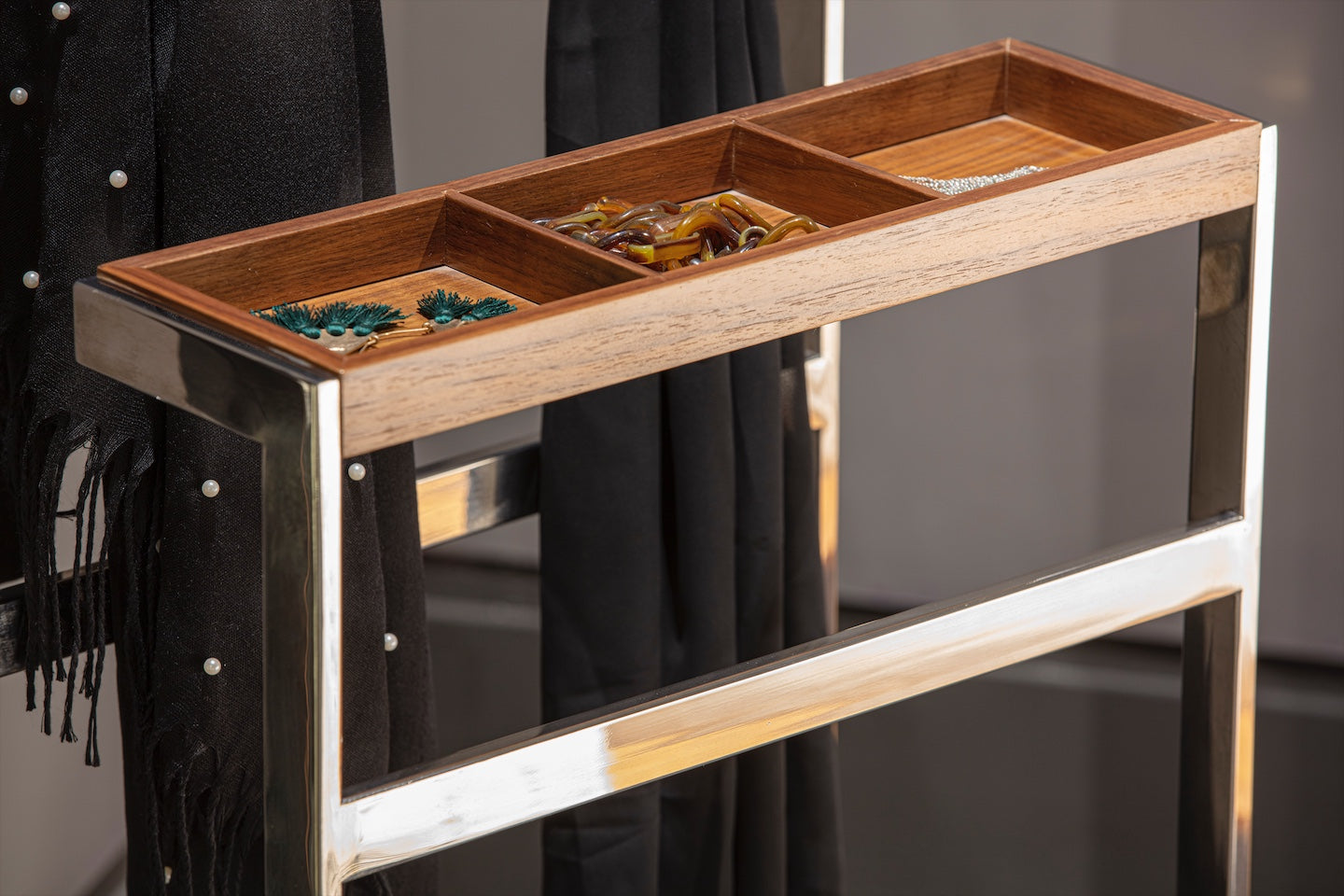 Ginko wardrobe stand