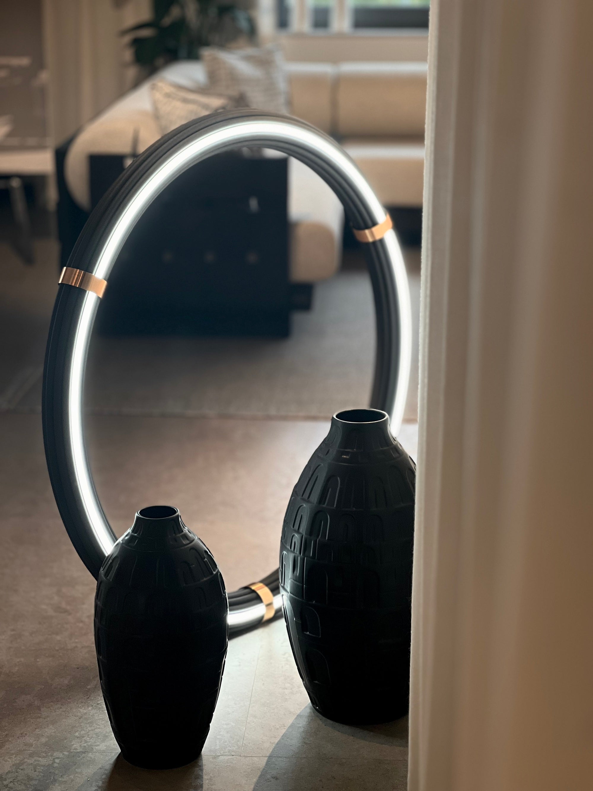 Wazon Astoria I Black