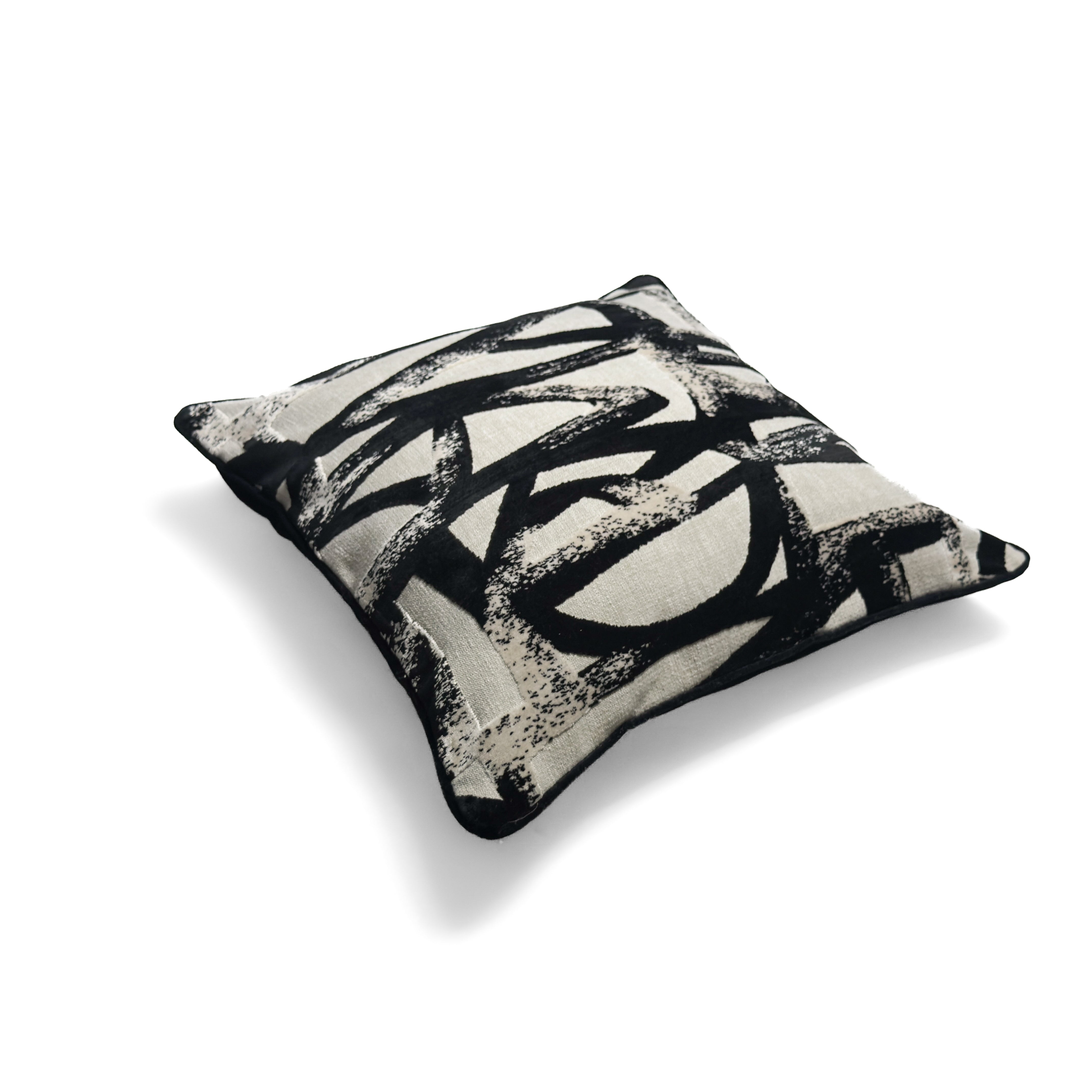 Poduszka Trocadero Black 45 x 45