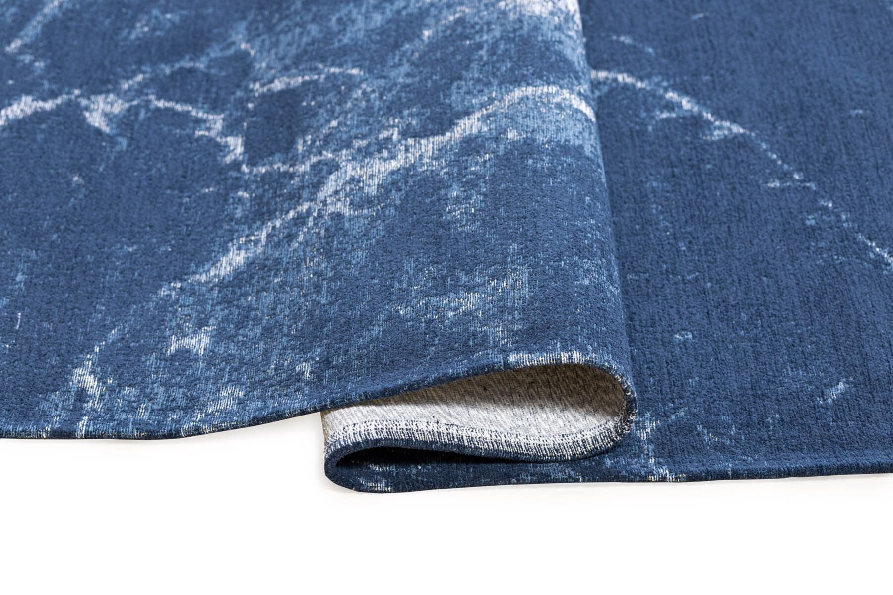 Easy-clean blue abstract Atlantic carpet