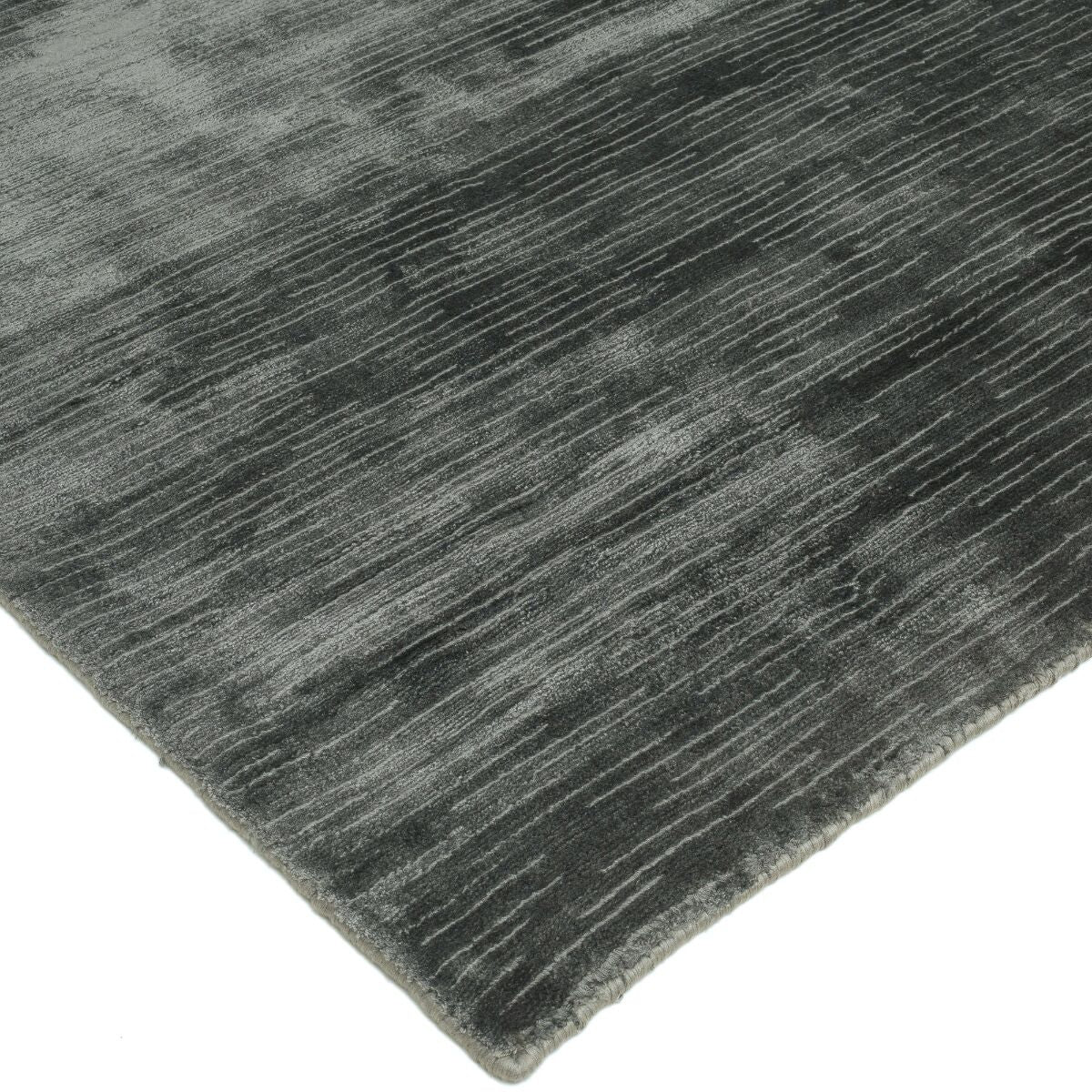 Hand-woven carpet green Celia