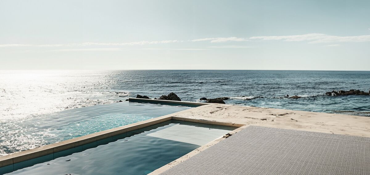 Deserto Grey outdoor rug
