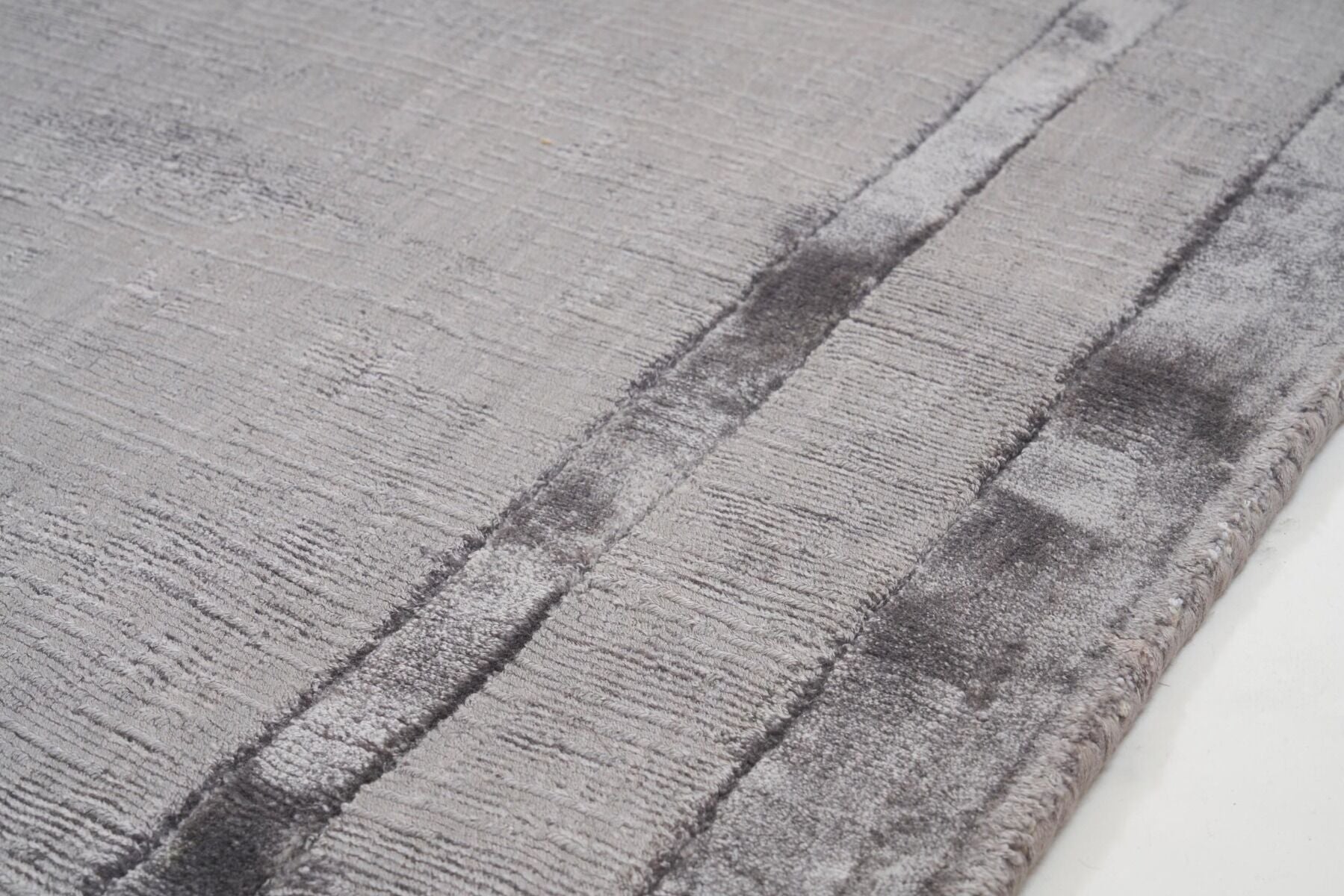 Hand-woven Frame Steel Grey rug
