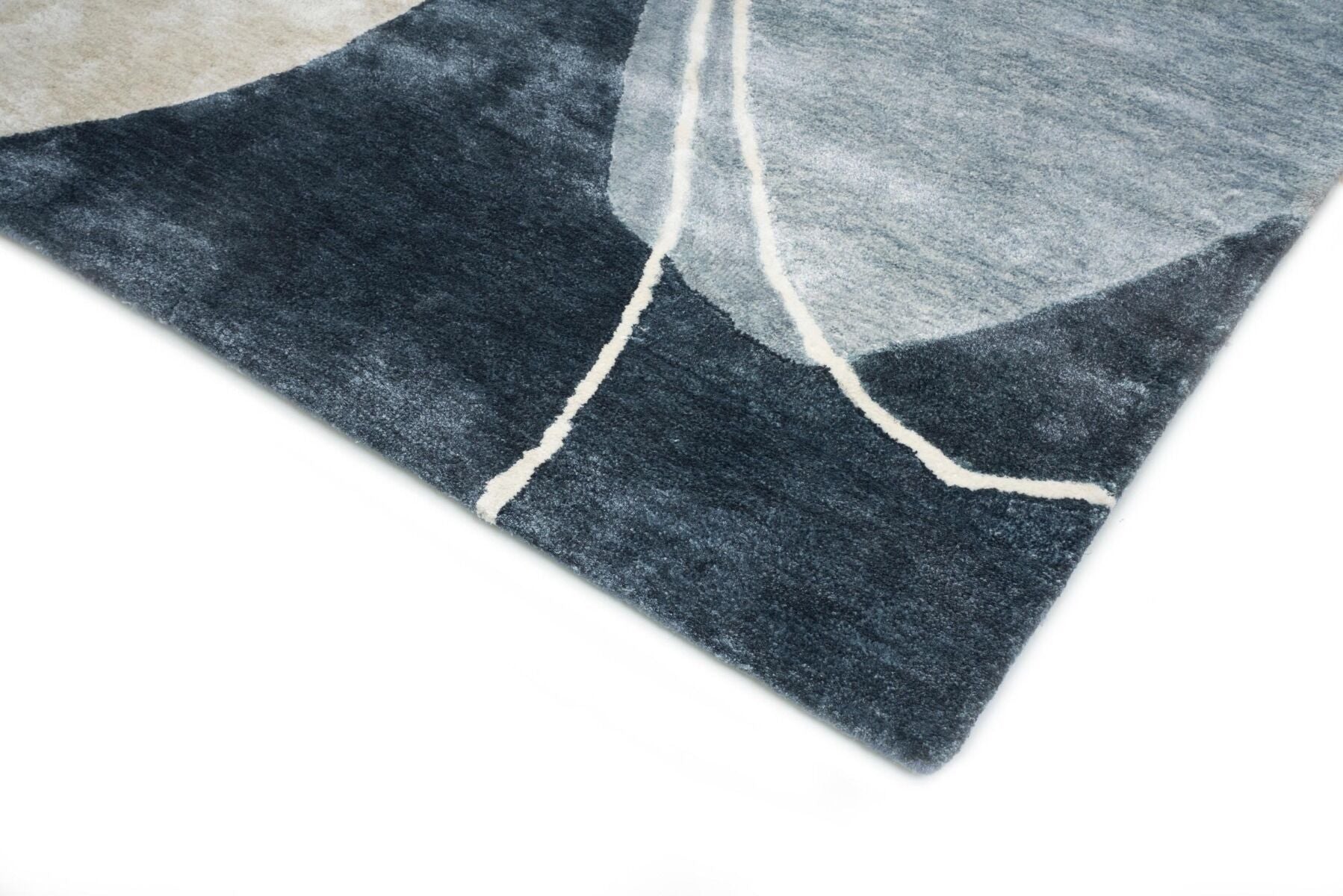 Hand-woven Glacier rug
