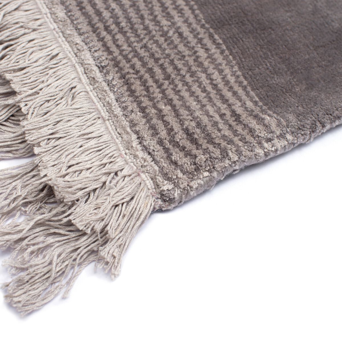 Horizon Hand-woven Gray Fringe Rug