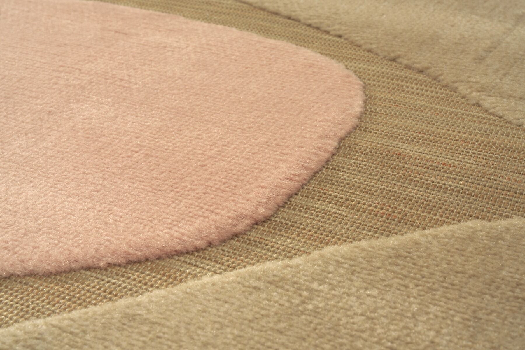 Lugares Pink outdoor carpet