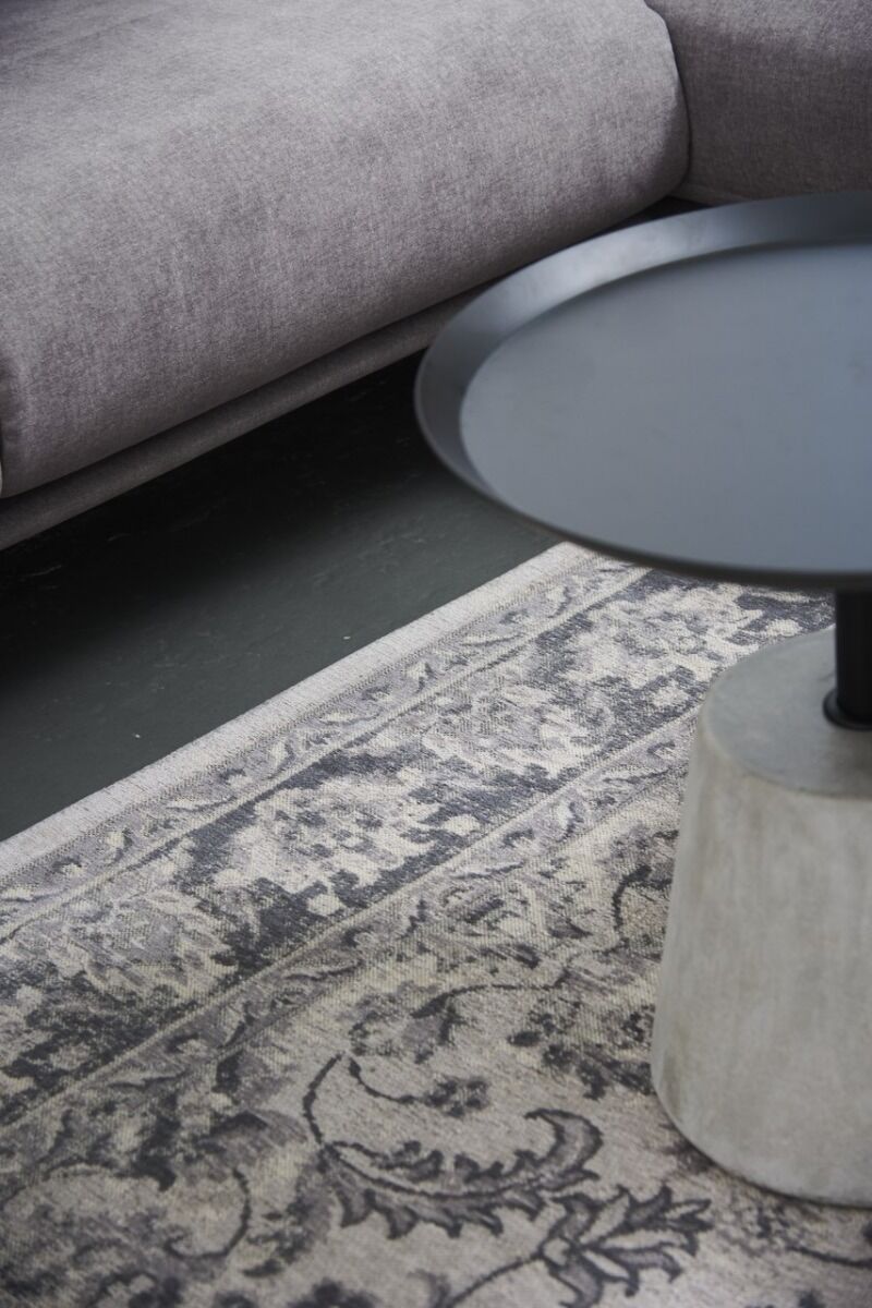 Concreto Table