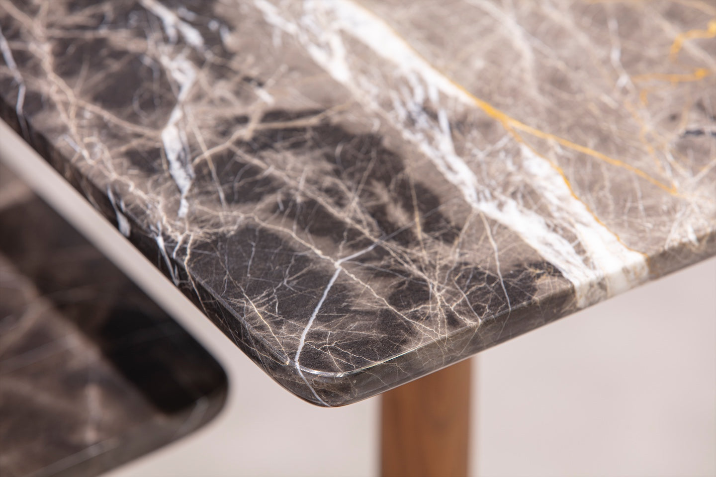 Stolik pomocniczy Hermes