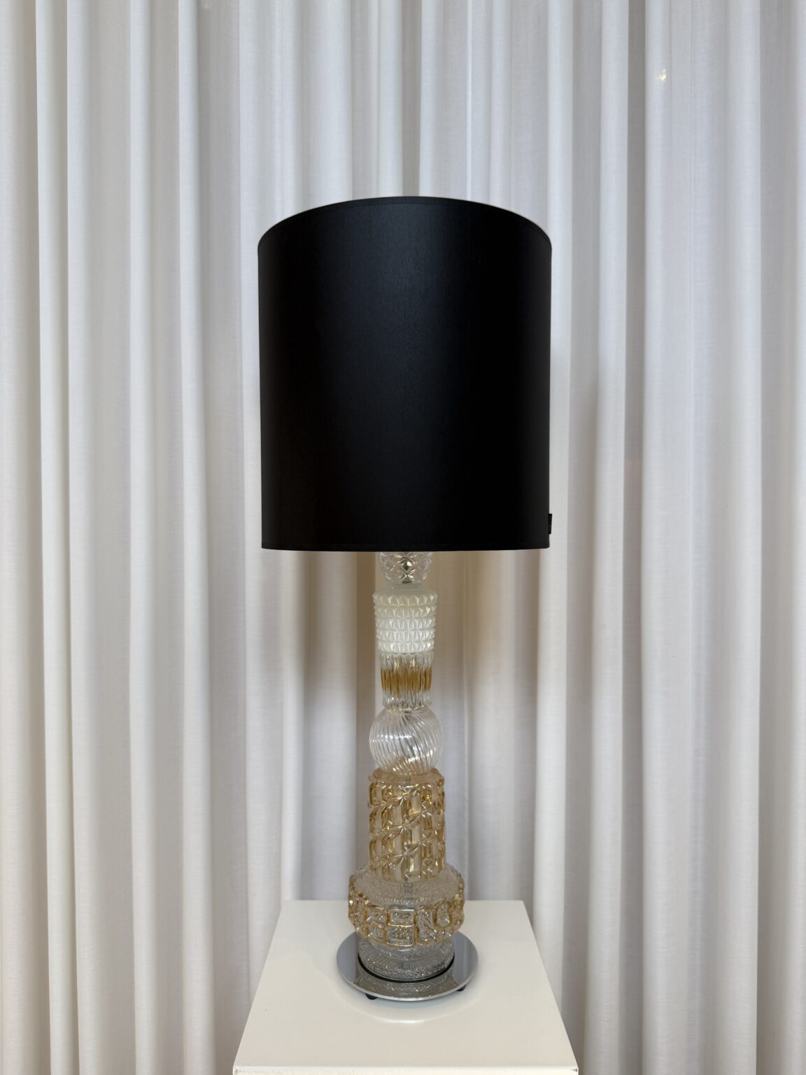 Lampa stołowa Vintage Black