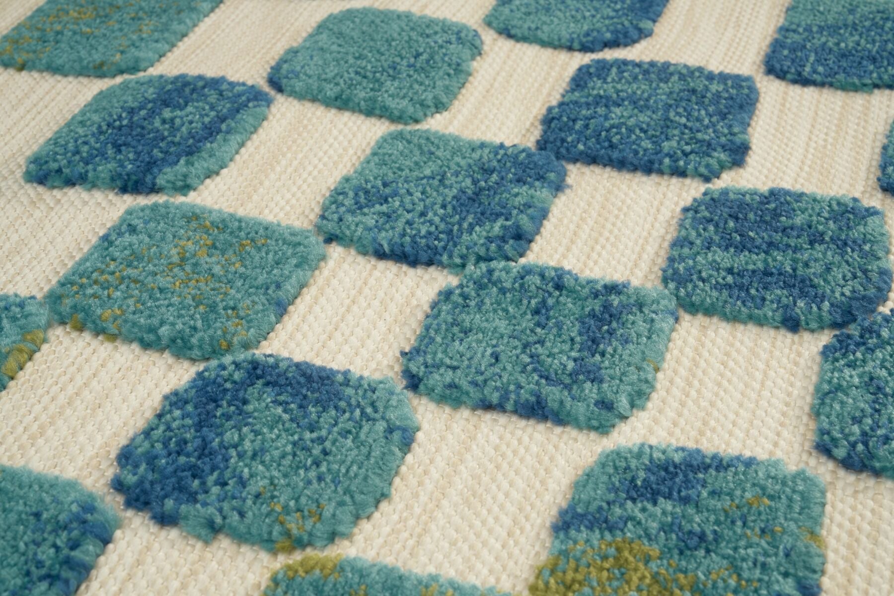 Calma outdoor carpet