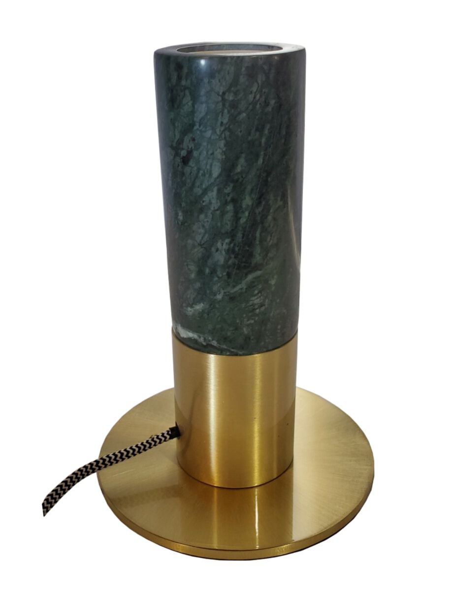 Metis desk lamp