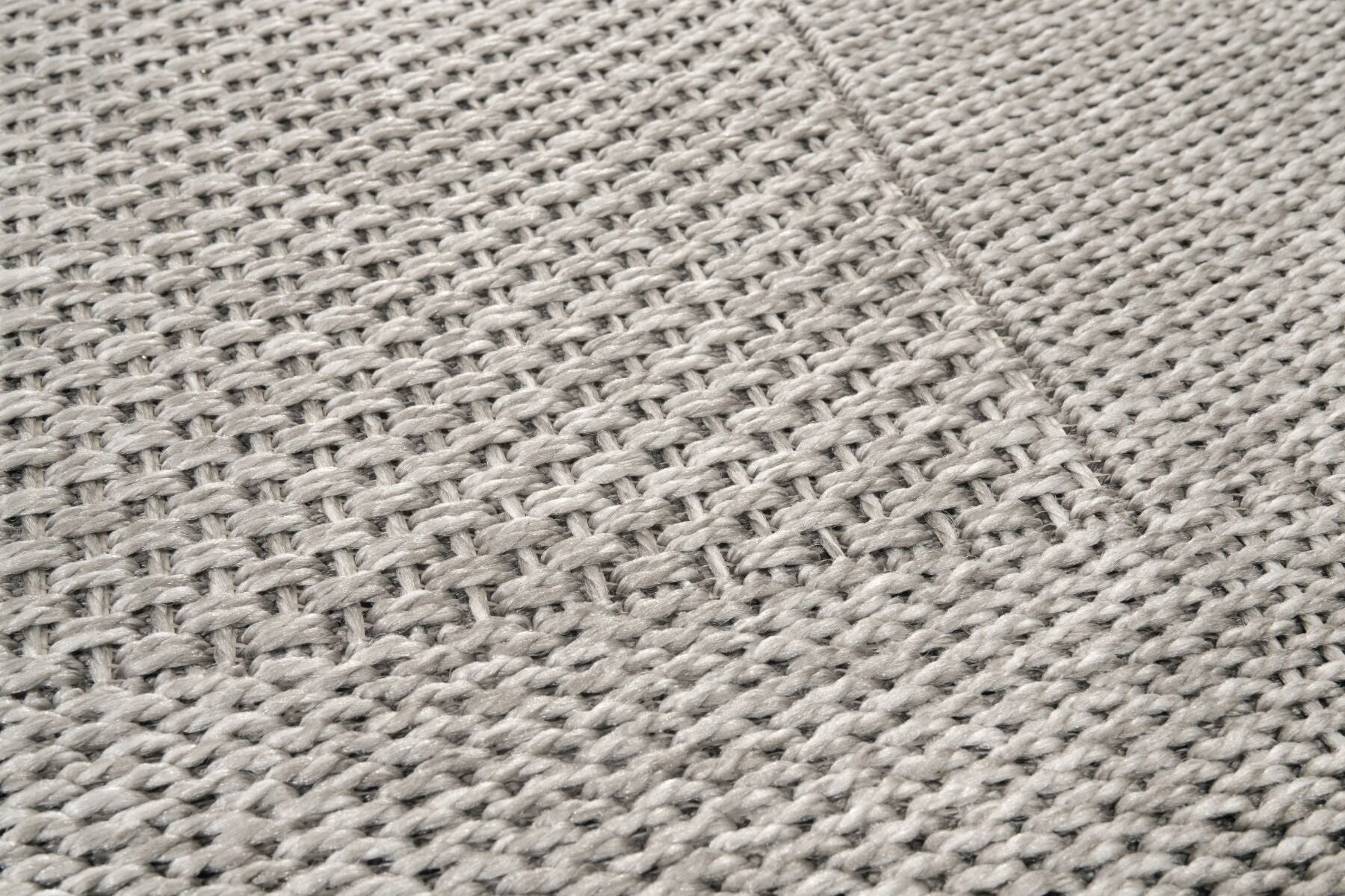 Deserto Grey outdoor rug