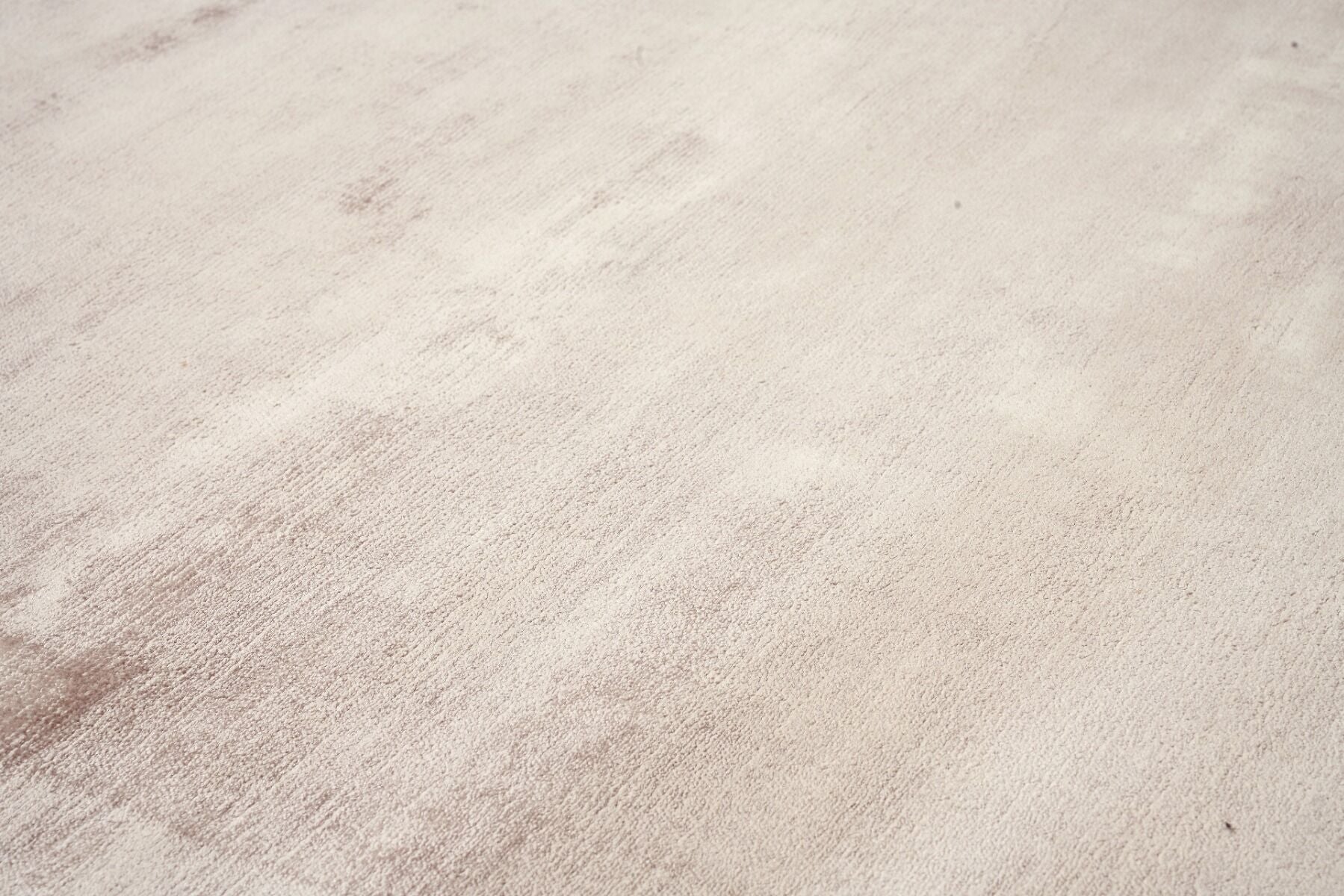 Plain Paloma Hand-Knotted Rug