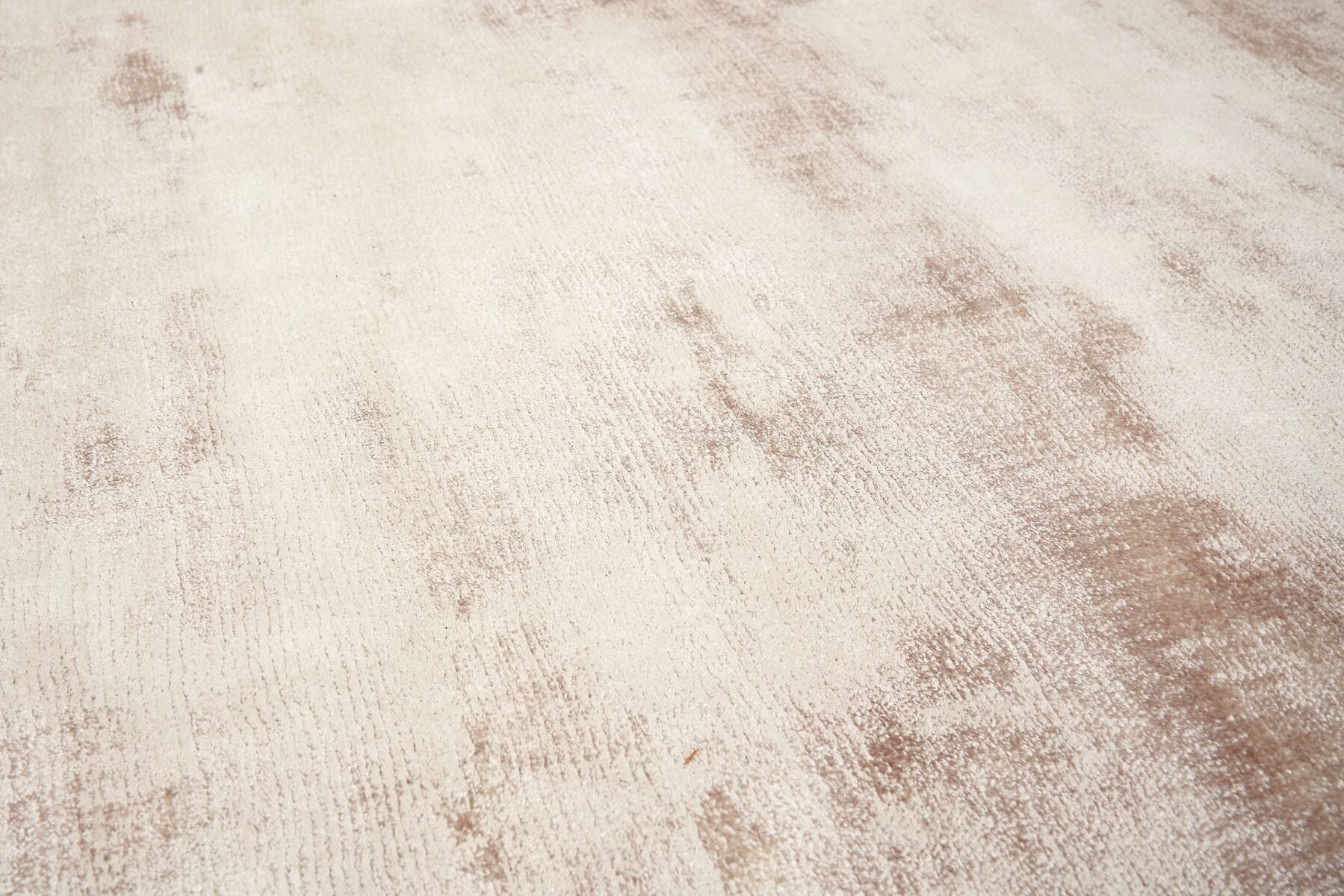 Plain Paloma Hand-Knotted Rug