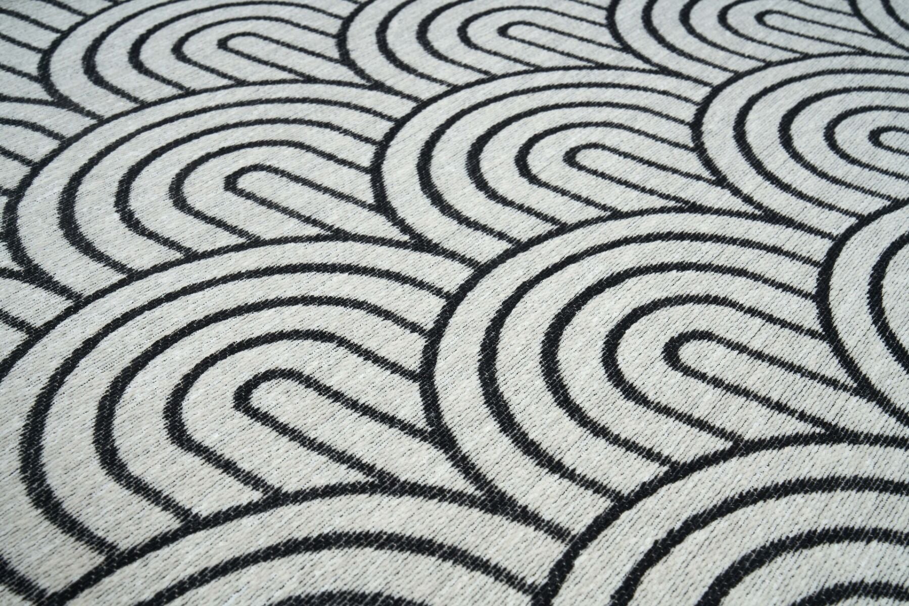 Arco Black Rug