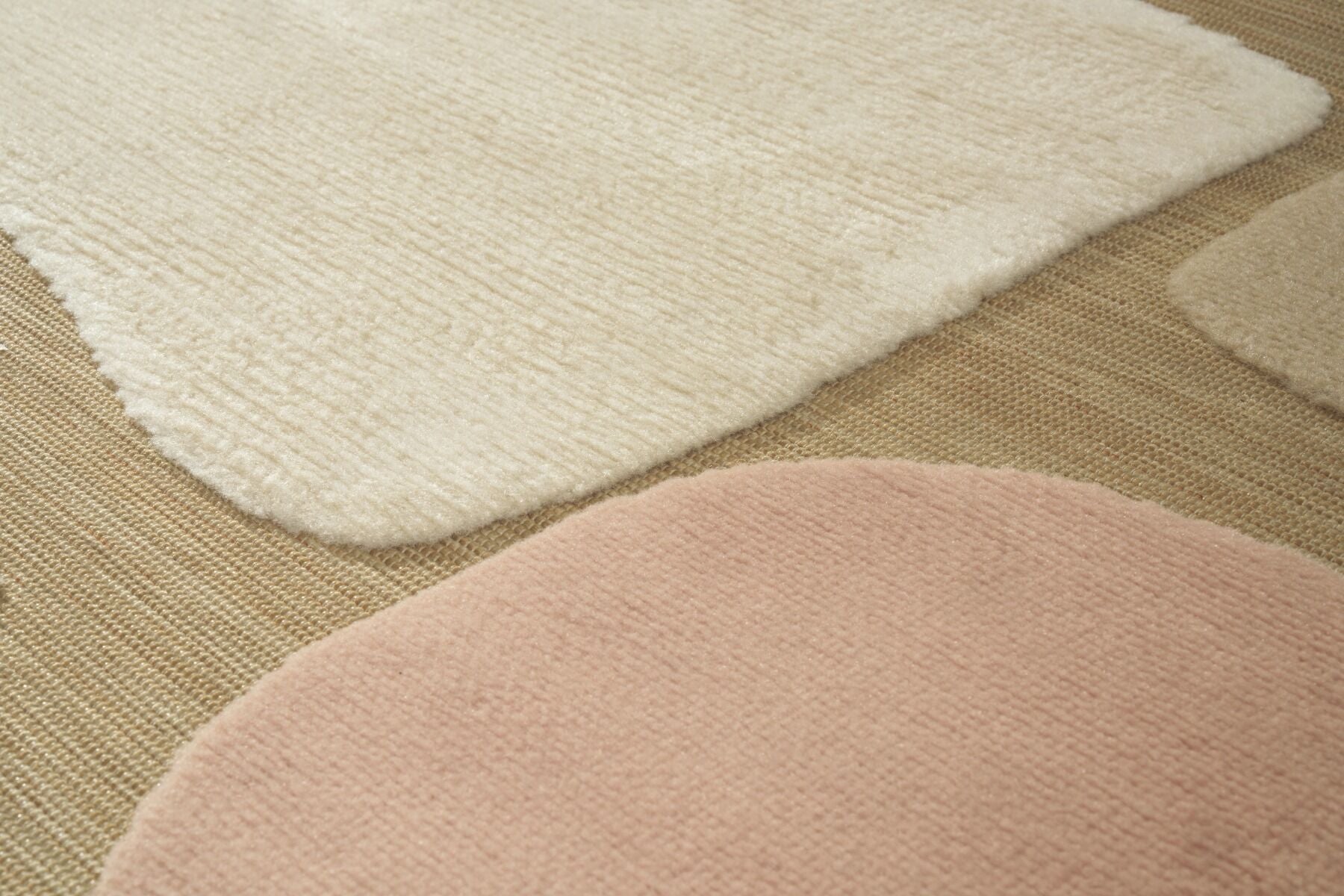 Lugares Pink outdoor carpet