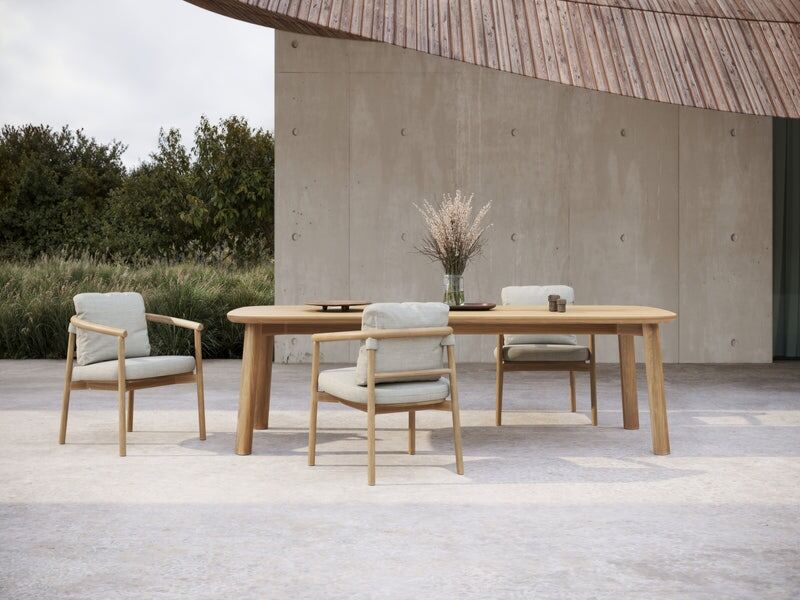 Lyora L Dining Table 