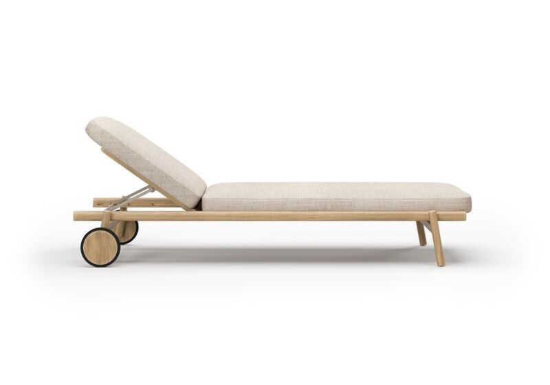 Lyora Deckchair 