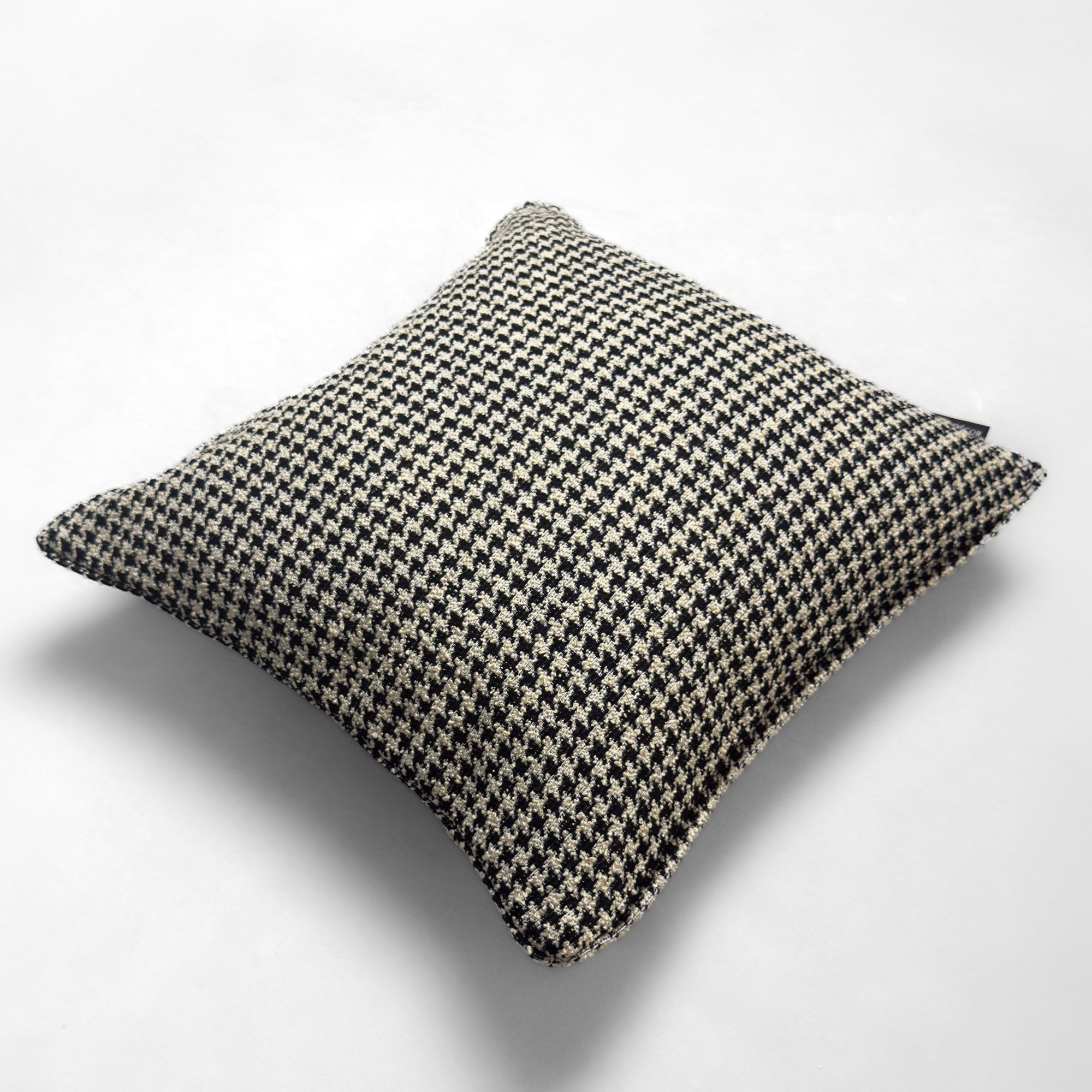 Poduszka Madame 45 x 45