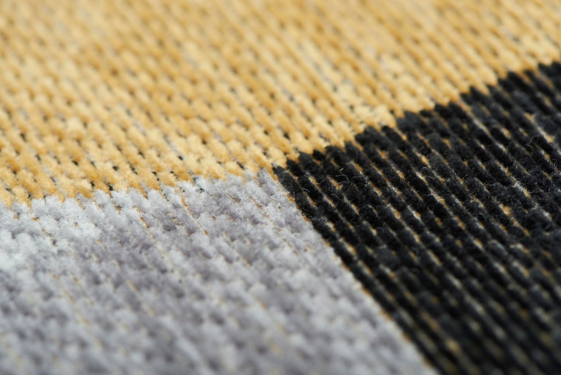 Silva Yellow Carpet Decor Easy-Clean Carpet