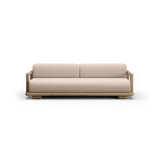 Elegancka sofa ogrodowa Lyora z prostym drewnianym stelażem i jasną tapicerką